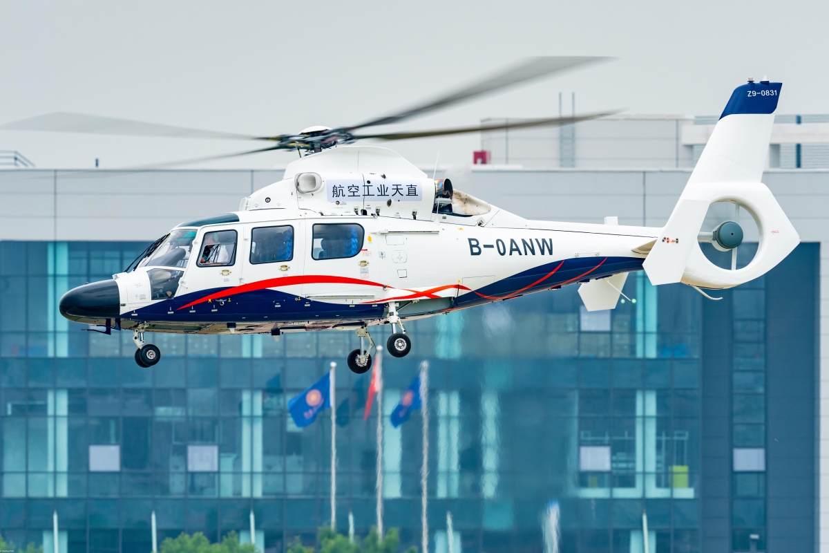AC312E进行飞行预演。摄影：岳书华-1